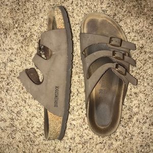 Three strap Birkenstock’s!!